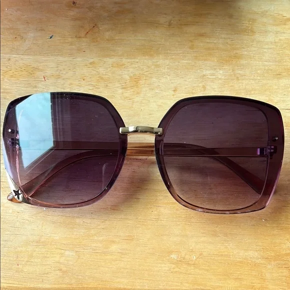 Elegant Purple-Brown Sunglasses